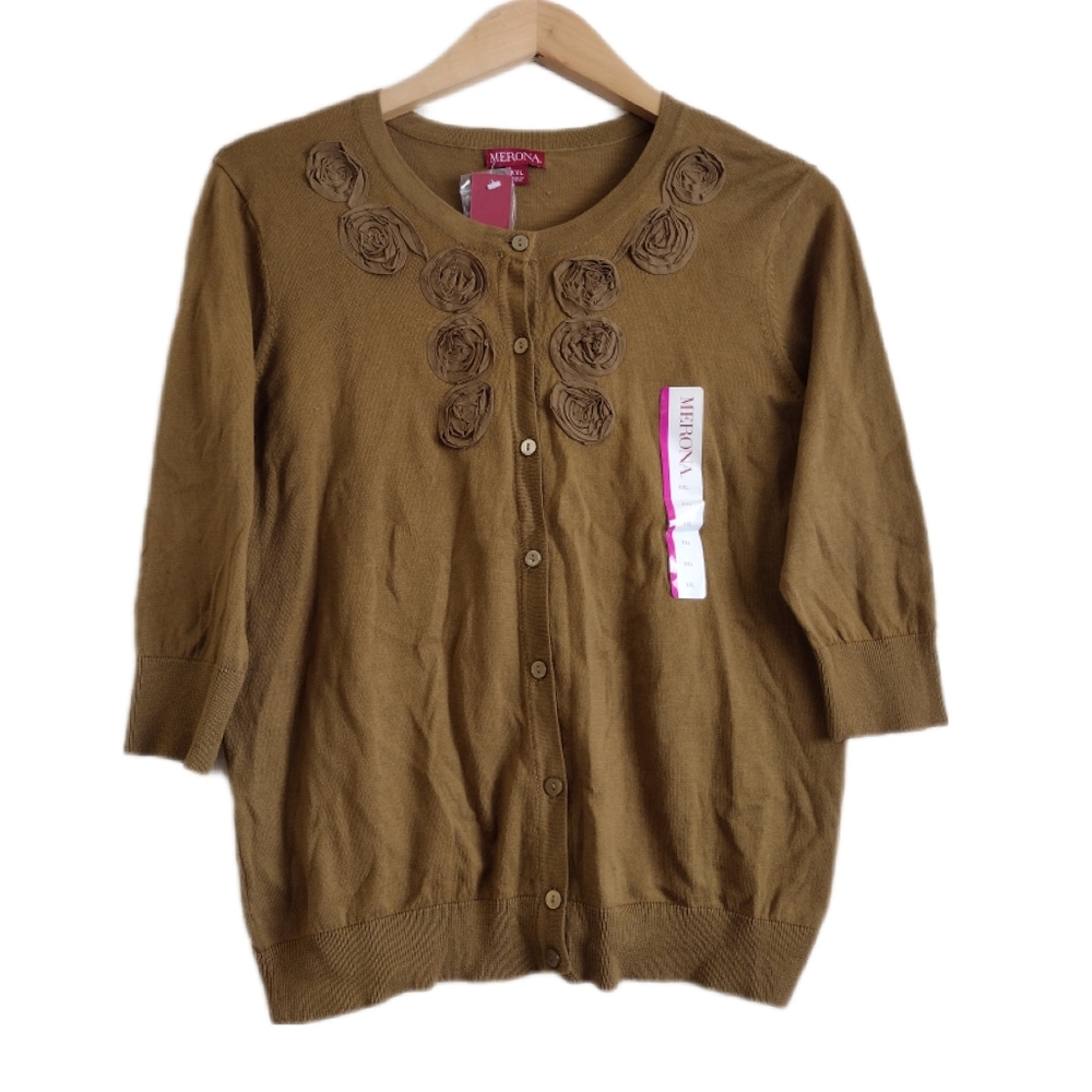 💥50% off bundles💥 rosette cardigan